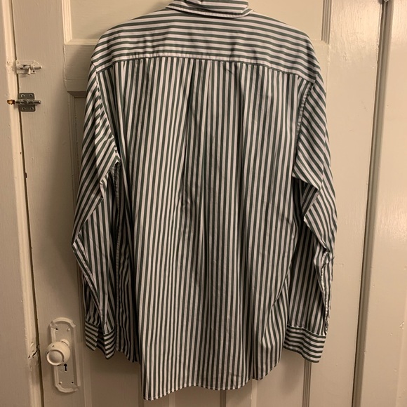 Uniqlo Button Down - Picture 4 of 7